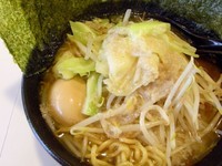 「ガッツらーめん（味玉＋海苔）」@らーめん 司の写真