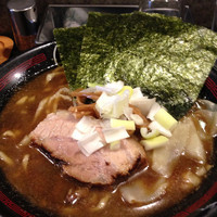 「煮干しらーめん＋ごはん」@すごい煮干ラーメン凪 西新宿7丁目店の写真