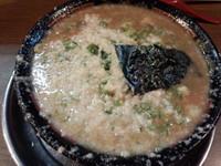 「とんこつラーメン」@無鉄砲 大阪店の写真