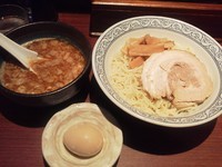 「つけ麺　煮玉子（８００円＋１２０円）」@ラーメン 由の写真