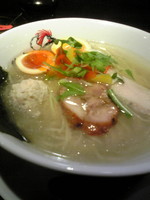 「塩らーめん+大盛り」@鶏喰～TRICK～の写真