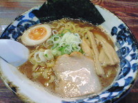「魚介しぼり醤油ラーメン大850円」@弟子屈ラーメン 弟子屈総本店の写真