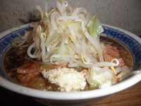 「ラーメン+ニンニク増し　「600円+無料」」@らーめん こじろう526 日暮里店の写真