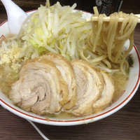 「小豚（ニンニク）」@ラーメン二郎 横浜関内店の写真
