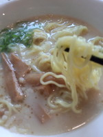 「ワンタン麺523円＋とんこつ変更157円」@バーミヤン 我孫子湖北台店の写真
