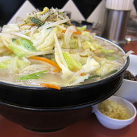 「タンメン 700円 + 大盛 50円（ヤサイマシマシ）」@中華そば 華丸の写真