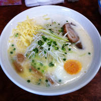 「牛乳らーめん+チーズ」@しろくま食堂の写真