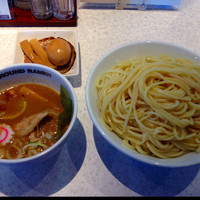 「濃厚 特製つけ麺 麺特盛 550g」@UNDER GROUND RAMEN REMIXの写真