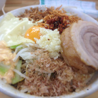 「まぜそば中盛＋Wチーズ」@ハイマウントの写真