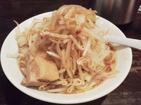 「肉醤油　野菜マシ」@円熟屋 長塚店の写真