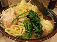 「ラーメン(硬め)大盛,キャベツともやし,小ライス」@神田ラーメン わいず 神田本店の写真