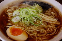 「動物ゼロ煮干そば（中盛、スープ増し）」@麺処 遊 蕨店の写真