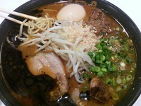 「ゴールデンカリーみそラーメン  ９００円」@なんつッ亭 水戸店の写真