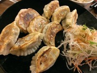 「餃子の盛り合せ(全9個)\890」@餃子酒場の写真