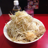 「ラーメン（小）650円麺少な目＋ヤサイ＋ニンニク」@千里眼の写真