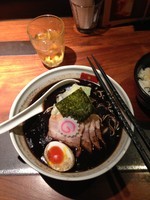 「焦がし醤油らーめん」@代々木上原 五行の写真