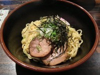 「辛味油そば」@油そば専門店 ぶらぶら 横浜本店の写真