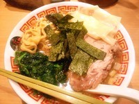 「煮干らーめん」@凪 Noodle BAR 歌舞伎町店の写真