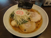 「和風しょうゆらーめん」@彩色ラーメン きんせい 高槻駅前店の写真