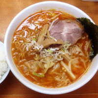 「味噌オロチョンラーメン 750円 辛さ4倍＋半ライス無料」@赤レンガの写真