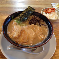 「豚骨チャーシュー麺」@二代目 白神の写真