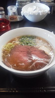 「贅沢焼牛らぁめんしょうゆ」@牛骨らぁ麺 マタドール 本店の写真
