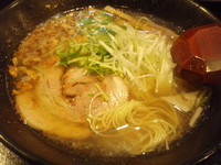 「塩らーめん(700円)」@支那そばや 一光 甲子園本店の写真