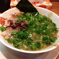 「ネギチャーシューメン+高菜」@らーめん 由宇松本の写真