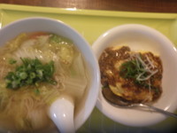 「らぐまんラーメン（６００円）Ａセット（２００円）」@RAGUMAN かつらぎ店の写真