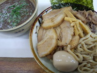 「つけ麺（680円）+小ぶた（150円）+味玉（100円）」@勝新亀ふじの写真