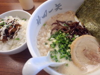 「とんこつ白ラーメン750円」@神田一矢の写真