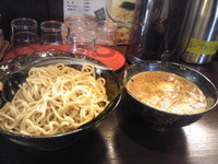 「煮魚出汁つけ麺」@つけめん 美豚 高幡不動店の写真