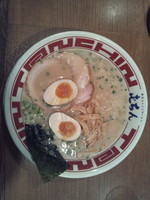 「ラーメン 並＋煮玉子」@屯ちん 池袋本店の写真
