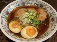 「小宮山ラーメン￥６５０」@居處 小宮山の写真