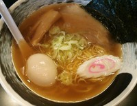 「醤油鶏そば 味玉つき（850円）」@めん処 かわ田の写真