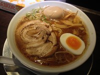 「とんこつらーめん+味付玉子(¥630+¥100)」@らーめん 穂のかの写真