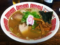 「煮干チャーシューわんたんそば」@しあわせ中華そば食堂 にこりの写真