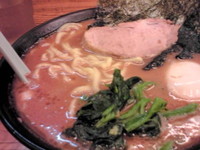 「半熟味玉ラーメン」@横浜家系らーめん 二代目 武道家の写真