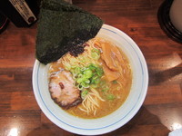 「中華そば＋海苔」@中華そば むらさき山の写真
