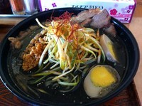 「黒辛味噌デカチャーシュー　（通常価格1,050円）」@麺道場 四街道店の写真