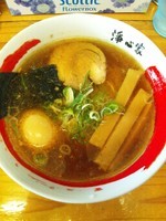 「ピリ辛中華そば（味玉トッピング・多治見麺）」@浄心家の写真