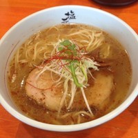 「天然塩ラーメン」@泉佐野 塩元帥の写真