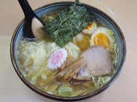 「わんたんめん（680円）＋煮玉子（70円）」@いつみ屋の写真