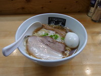 「煮干ソバ(黒) 730円 和え玉(150g) 150円」@煮干中華ソバ イチカワの写真