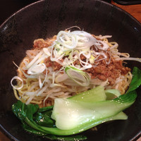 「汁なし担々麺」@無双 新宿店の写真