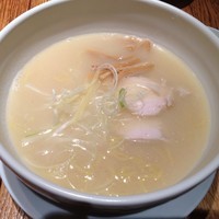 「鶏白湯塩（￥780）」@黒椿屋 赤坂店の写真