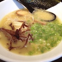 「鶏そば（680円）」@五代目らーめん処 まるは商店の写真