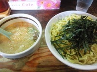 「つけ麺+ランチサービス大盛+ライス」@らーめん和三房 早稲田店の写真
