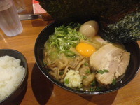 「特肉玉そば」@肉玉そばおとど 高円寺店の写真