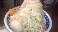 「油そば　麺少なめ　やさい＆にんにく多め　850円」@らーめん大 蒲田店の写真
